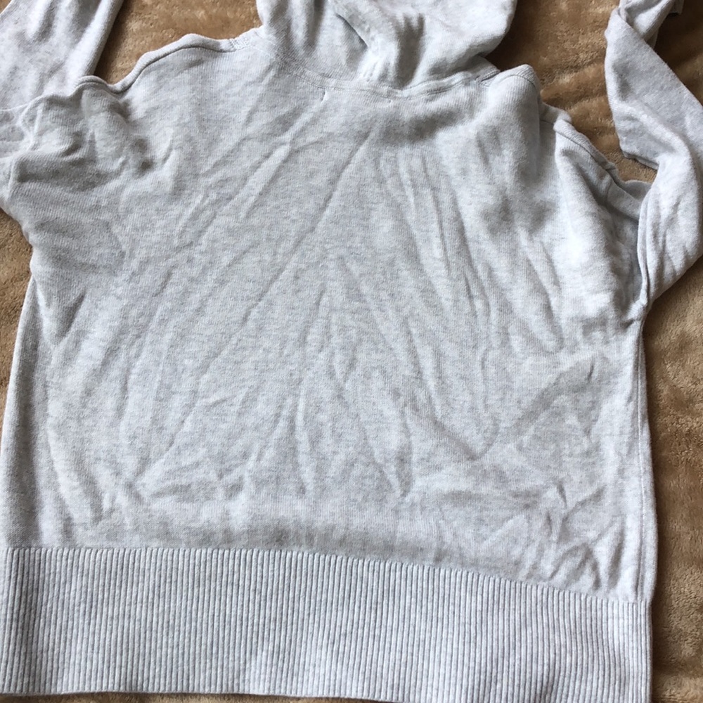 Gray pullover - Picture 3 of 3